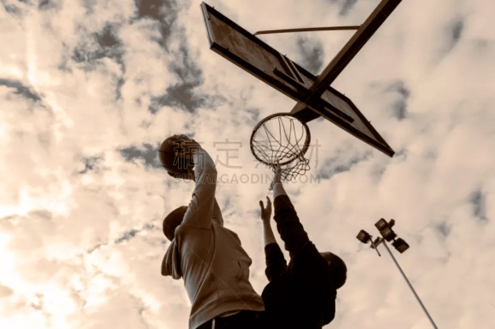 牛牛中的“没牛”心态：拿到烂牌时如何最小化损失。（面对烂牌的应对策略：牛牛“没牛”时如何把损失降到最低）