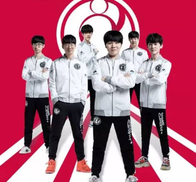 在现代足球 在现代足球